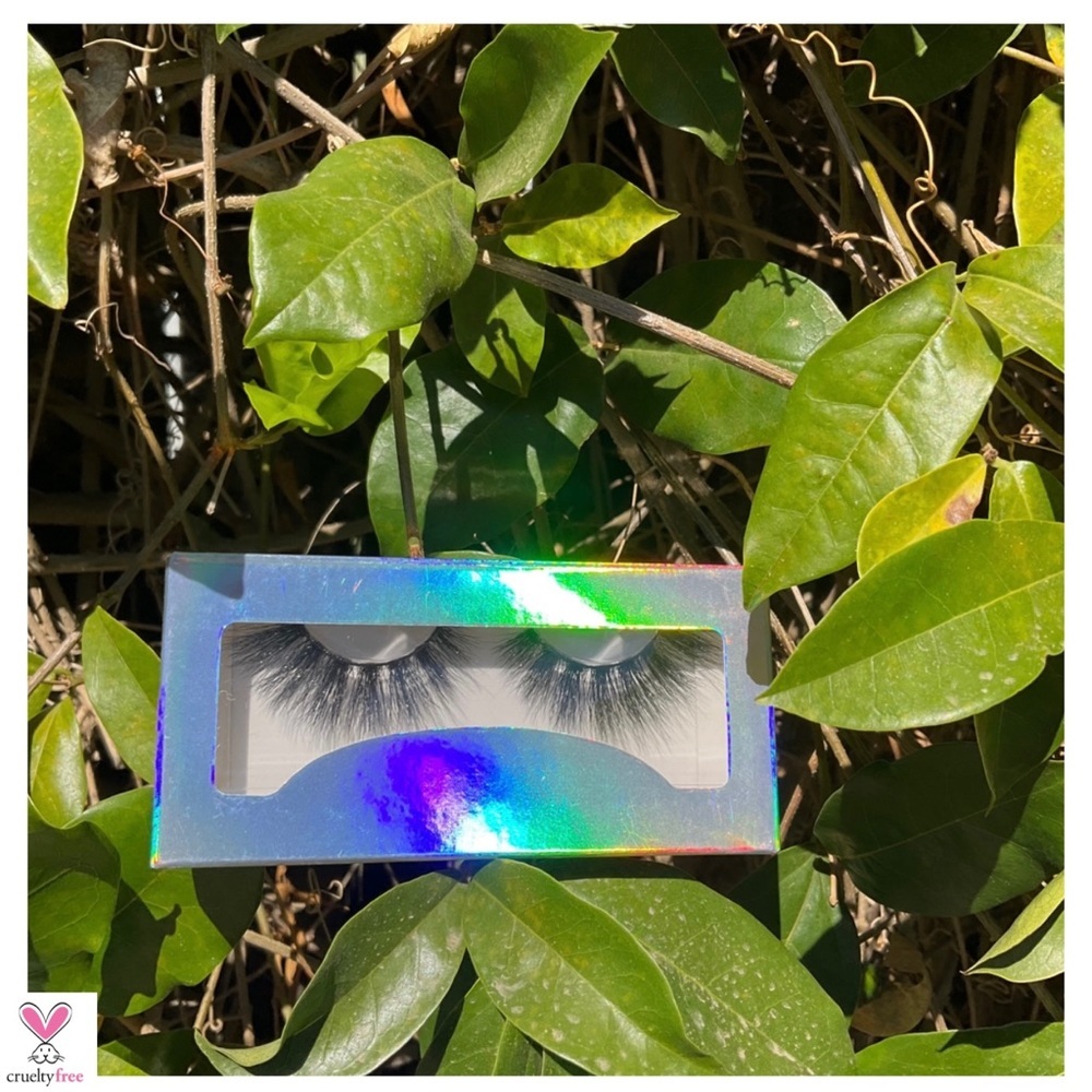 2/$15 Luna Lashes ‘Venus’ Vegan Faux Mink 5d Lashes